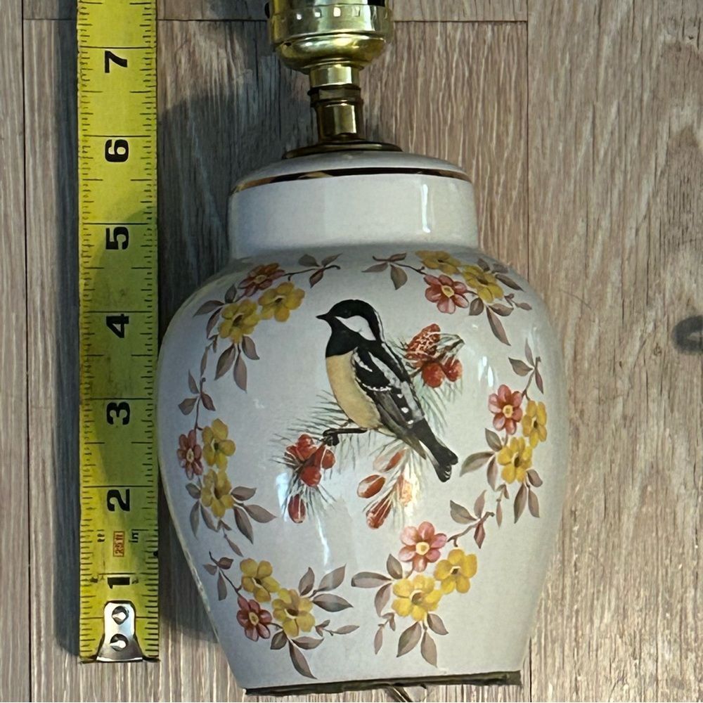 Vintage Bird Lamp Porcelain Painted Bedside Table Jar Floral Asian Design 9” - Picture 6 of 13